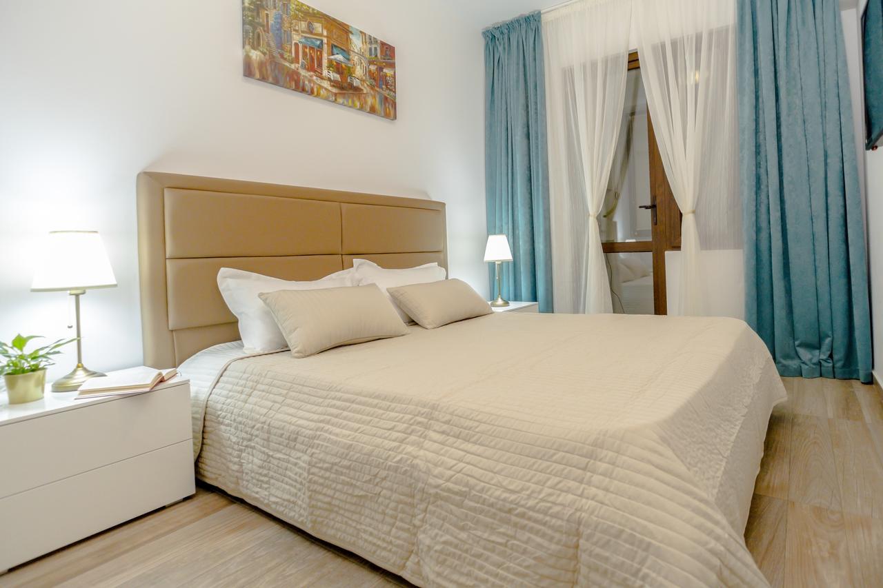 Conceptht Regim Hotelier Iasi Exteriör bild